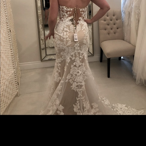 Martina Liana Wedding Dress Style 1103 - Brand New - Never Worn - Picture 7 of 15